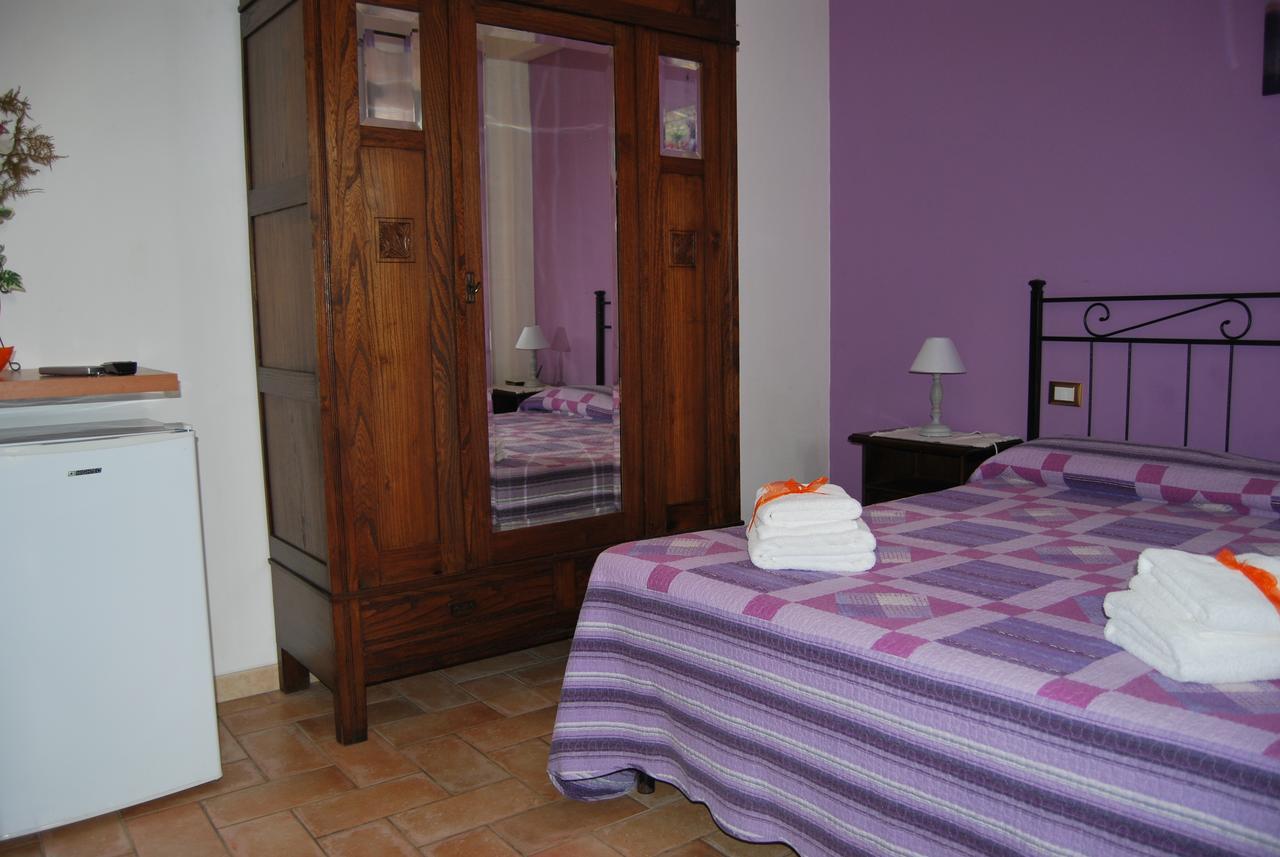 Bed and Breakfast Le Terre Di Bac Borgo Montenero Екстер'єр фото